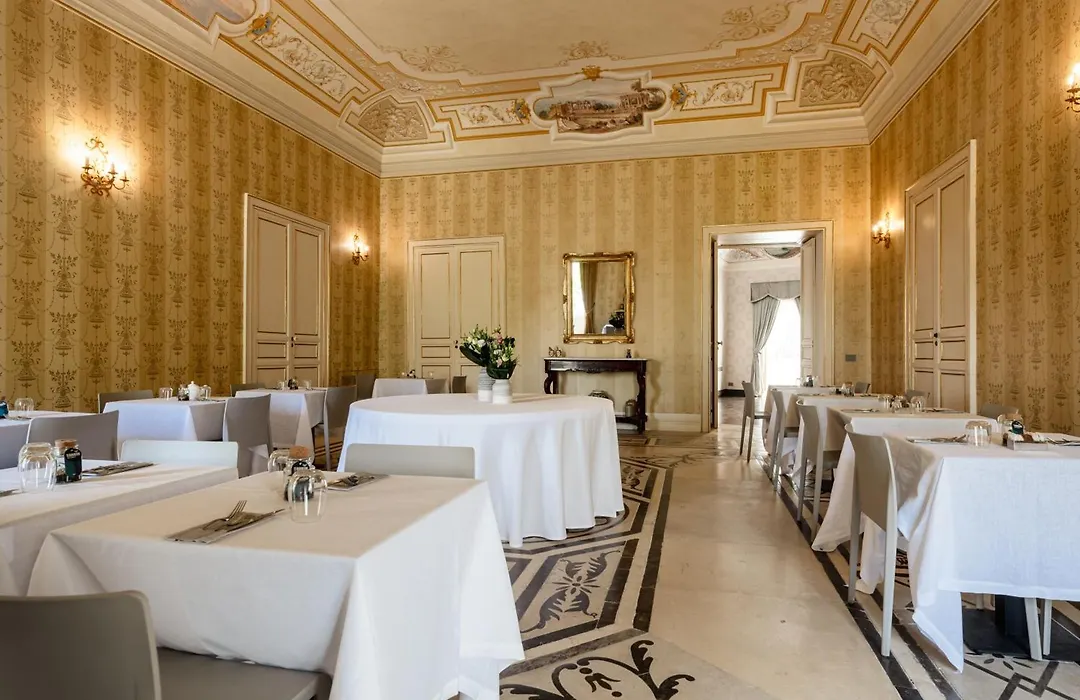 Villa Del Lauro-1